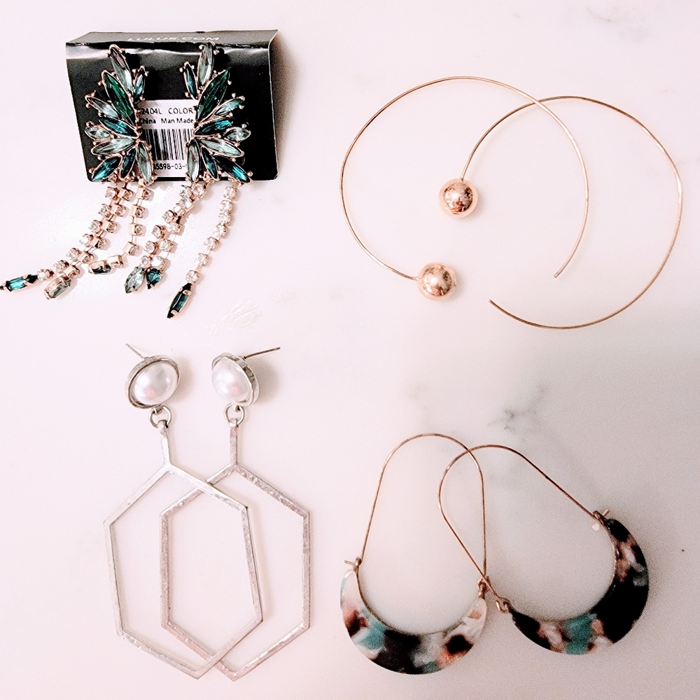 Four earrings set